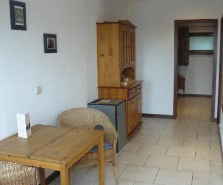 ホテル ラ クレマイエール 3*